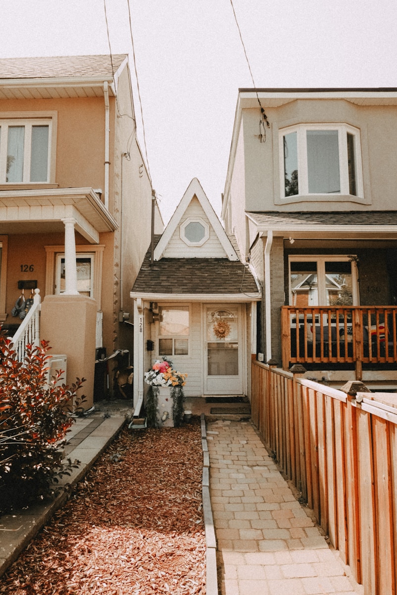 Optimisation de l'espace et charme : le guide complet pour aménager une petite maison individuelle