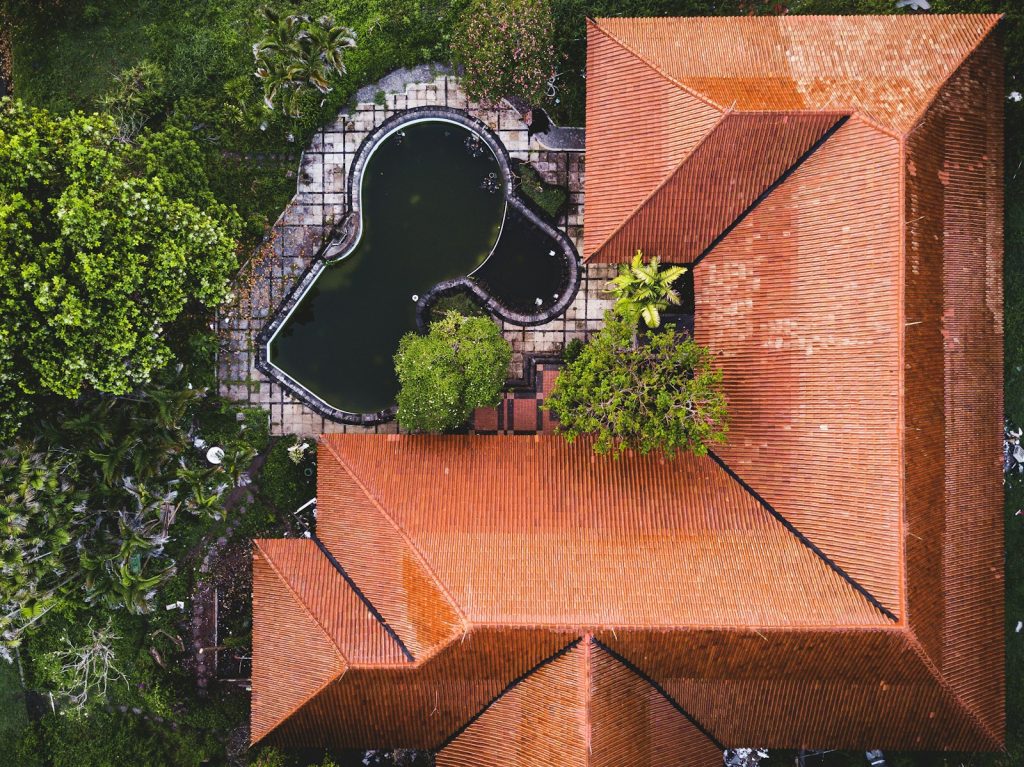 les secrets de construction d'une maison en terre crue : durabilité et coût