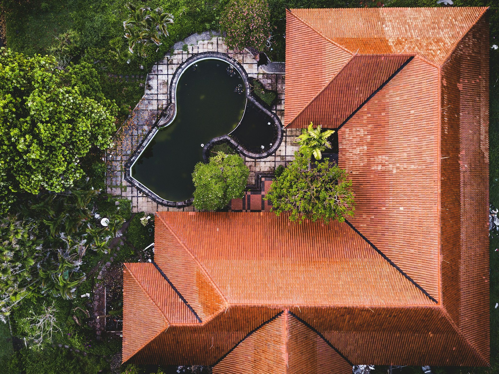 les secrets de construction d'une maison en terre crue : durabilité et coût